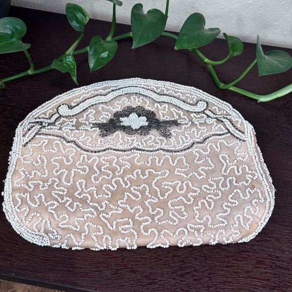 Walborg Vintage Women's Clutch Handbeaded Small Inside Pocket Snap Closure - Picture 8 of 16